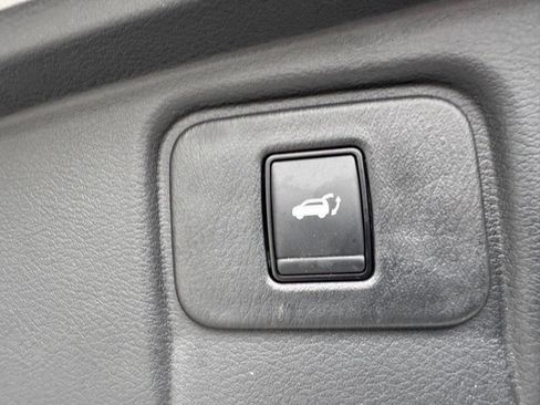 Certified 2024 Nissan Murano SL image 11