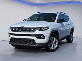 Used 2024 Jeep Compass Latitude video 2