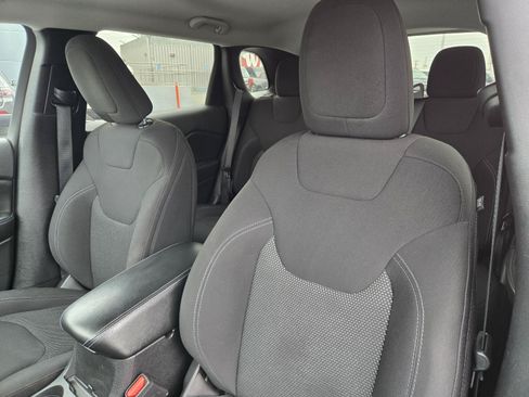 Certified 2021 Jeep Cherokee Latitude FWD image 20