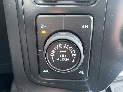 Certified 2022 Ford F150 Raptor w/ Equipment Group 801A High image 23