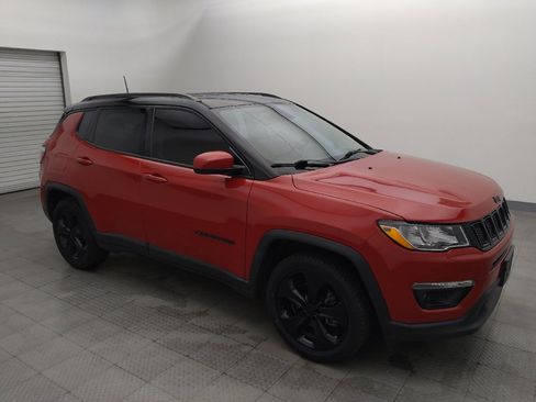 Used 2018 Jeep Compass Latitude w/ Popular Equipment Group FWD image 11