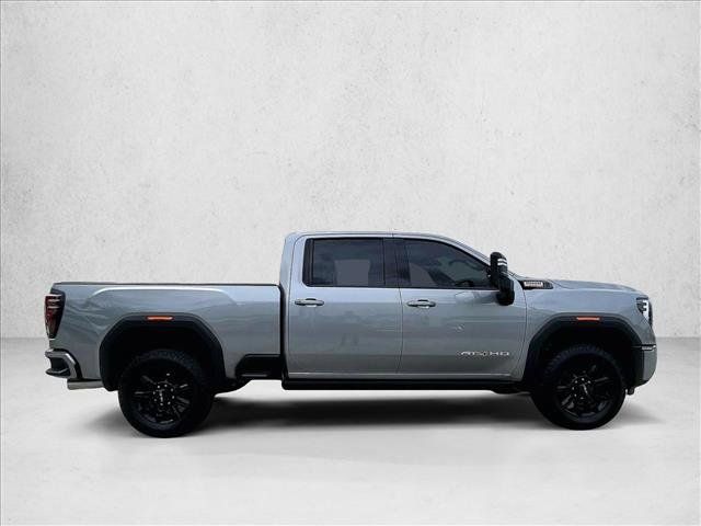 Used 2025 GMC Sierra 2500 AT4 w/ AT4 Premium Plus Package AWD/4WD image 5