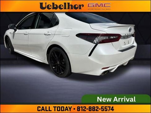 Used 2021 Toyota Camry XSE w/ Navigation Upgrade Package image 4