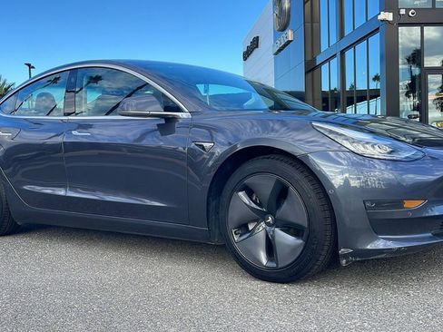 Used 2018 Tesla Model 3 Long Range image 1