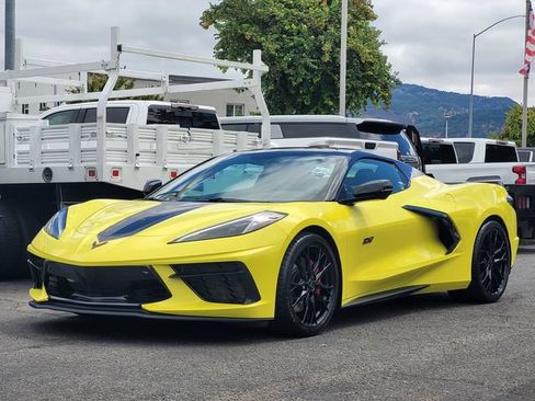 Used 2023 Chevrolet Corvette Stingray Preferred Conv w/ Z51 Performance Package RWD image 10