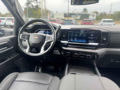 Used 2024 Chevrolet Silverado 2500 LTZ w/ LTZ Plus Package AWD/4WD image 12