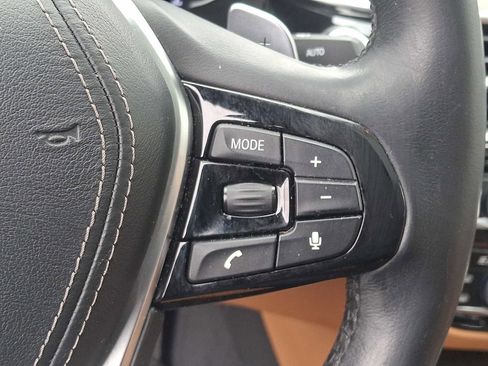 Used 2017 BMW 540i xDrive image 23
