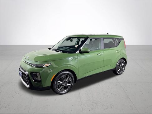 Used 2021 Kia Soul EX FWD image 2