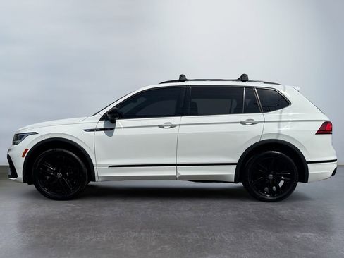 Used 2022 Volkswagen Tiguan SE R-Line image 8
