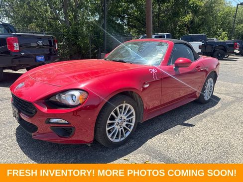 Used 2017 FIAT 124 Spider Classica RWD image 5