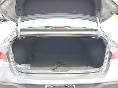 Used 2026 Hyundai Elantra Sport image 6