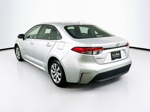 Used 2024 Toyota Corolla LE image 5
