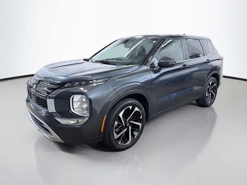 Used 2024 Mitsubishi Outlander SE AWD/4WD image 5