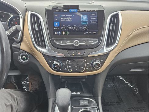 Used 2022 Chevrolet Equinox Premier AWD/4WD image 5