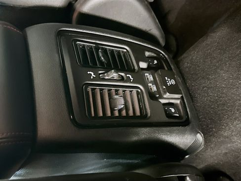 Used 2025 Dodge Durango GT image 29