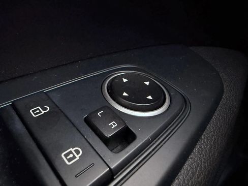 Used 2020 Kia Forte LXS FWD image 31