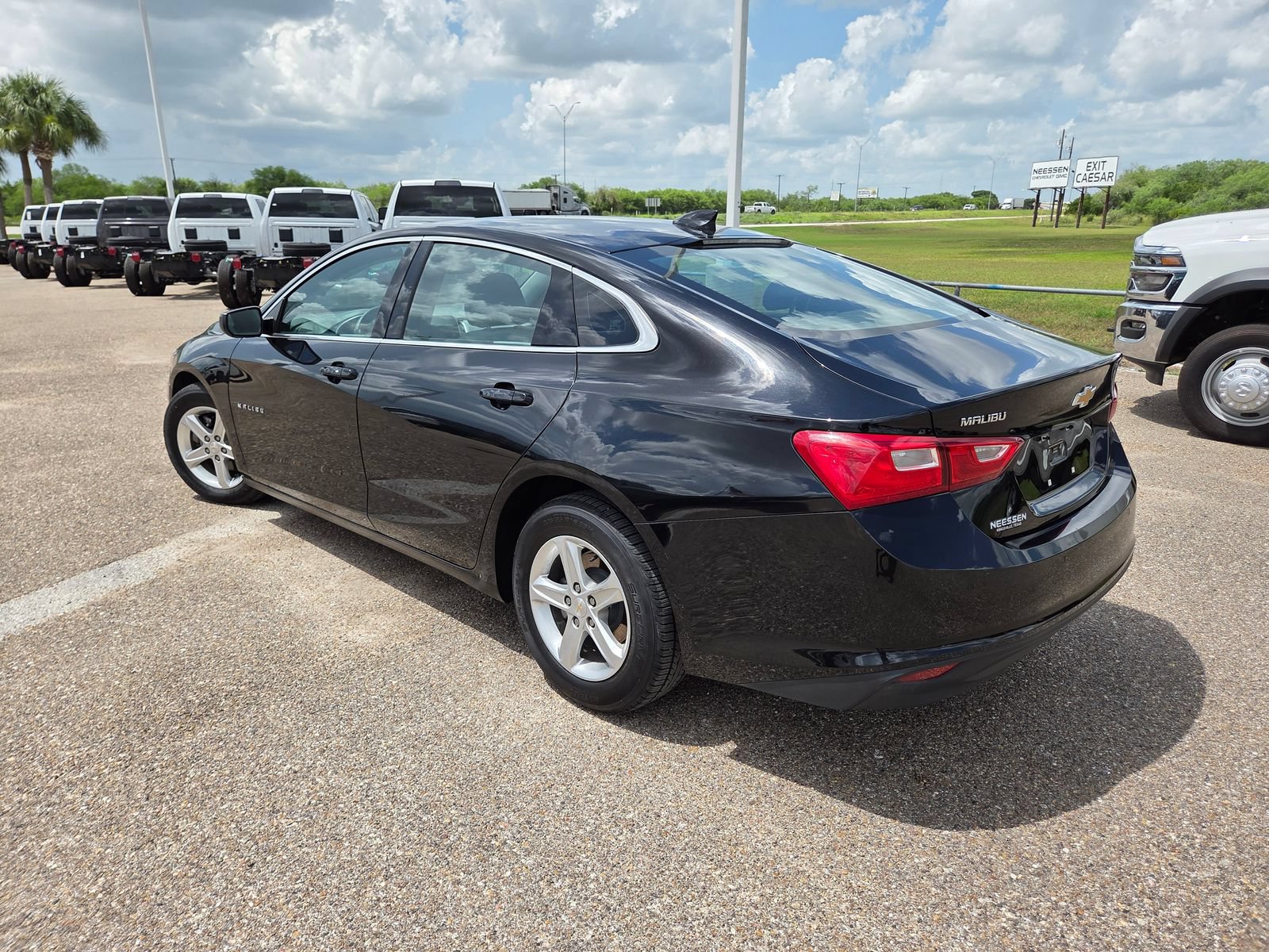 Used 2024 Chevrolet Malibu LT FWD image 5
