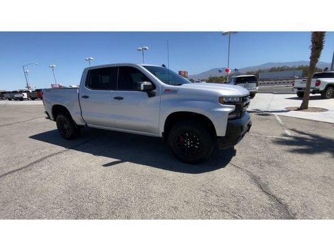 Used 2020 Chevrolet Silverado 1500 LT Trail Boss AWD/4WD image 2