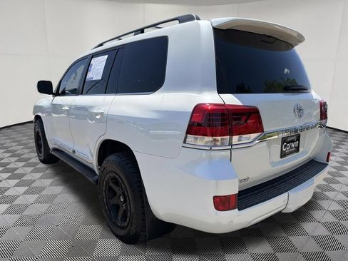 Used 2016 Toyota Land Cruiser AWD/4WD image 5