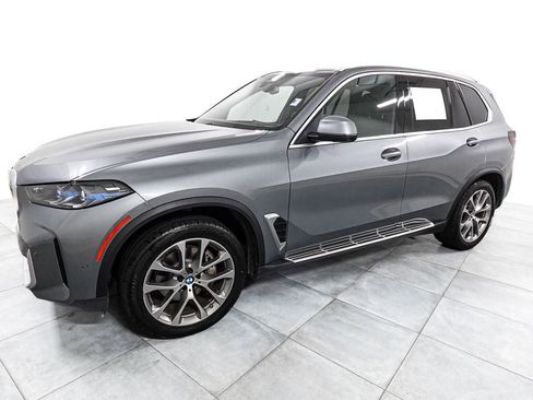 Used 2024 BMW X5 xDrive40i AWD/4WD image 4