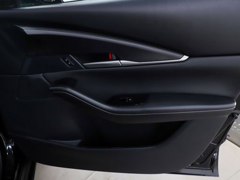 Certified 2025 MAZDA CX-30 AWD 2.5 S w/ Select Sport Pkg image 9