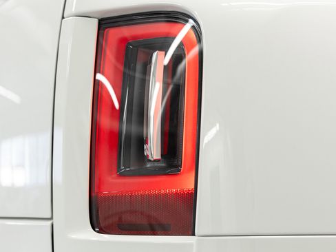 New 2026 Rolls-Royce Cullinan Black Badge image 20