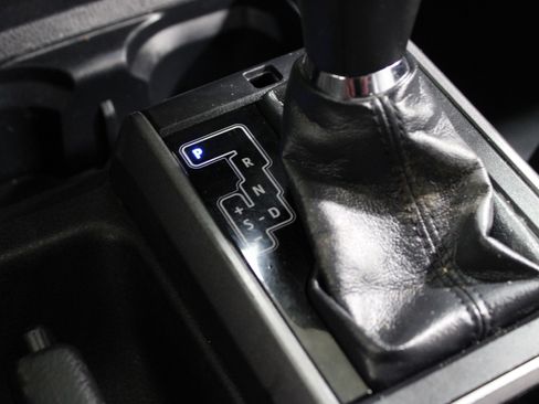 Used 2022 Toyota Tacoma TRD Sport image 20