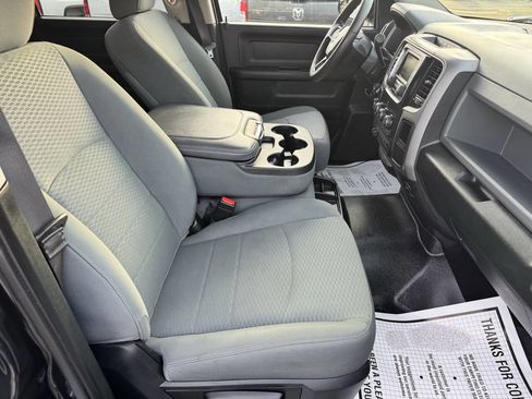 Used 2015 RAM 2500 Tradesman w/ Chrome Appearance Group image 16