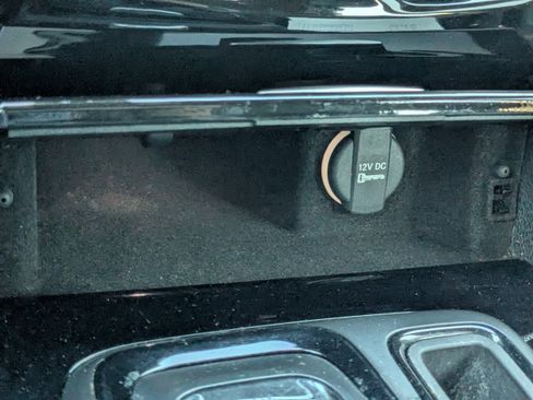 Used 2020 Chrysler 300 S image 24