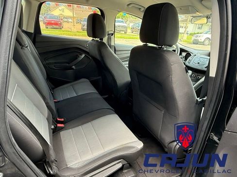 Used 2015 Ford Escape SE FWD image 18
