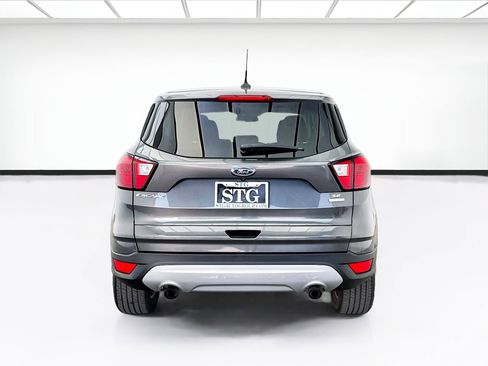 Used 2019 Ford Escape SE FWD image 5