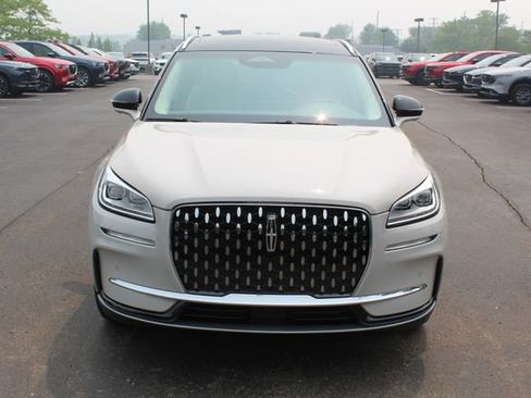 Certified 2023 Lincoln Corsair Reserve w/ Equipment Group 201A AWD/4WD image 10