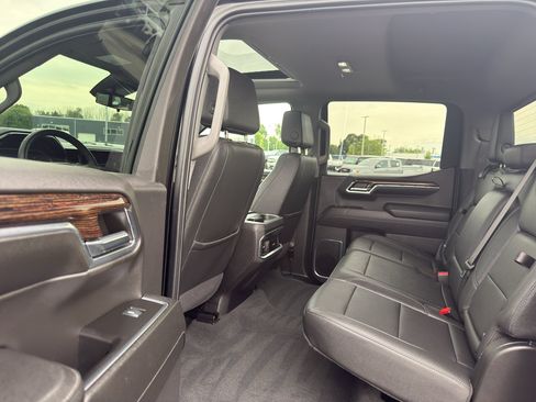 Used 2024 GMC Sierra 1500 Elevation w/ Elevation Premium Package AWD/4WD image 33