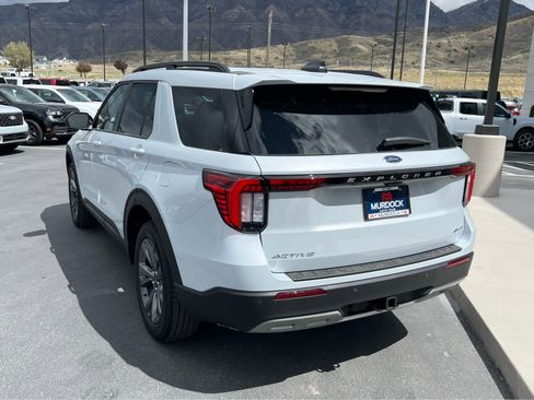 New 2026 Ford Explorer Active AWD/4WD image 10