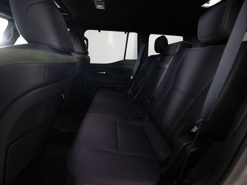 Used 2026 Lexus GX 550 AWD/4WD image 13
