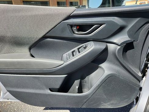 Certified 2025 Subaru Crosstrek 2.0i image 15