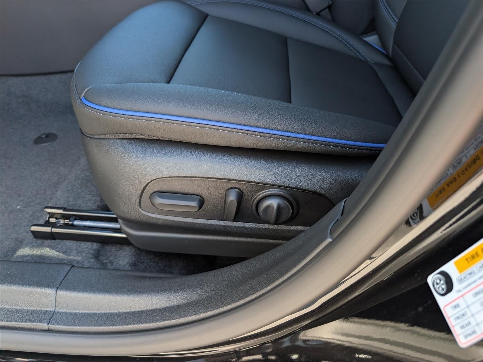 New 2026 Buick Envista Sport Touring w/ Convenience I Package FWD image 17