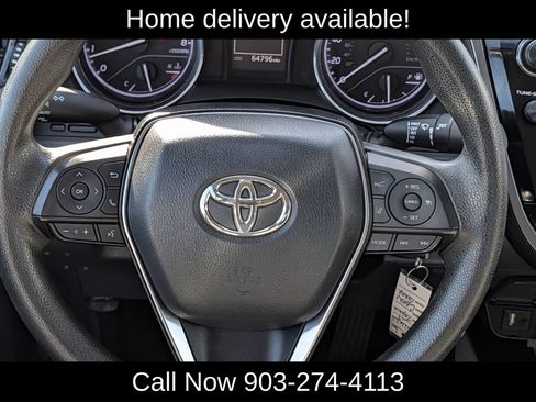 Used 2019 Toyota Camry LE FWD image 15