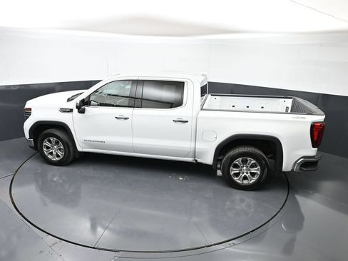 Used 2024 GMC Sierra 1500 SLT AWD/4WD image 44