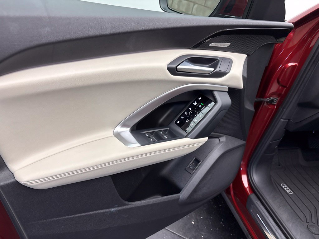 Used 2025 Audi Q5 Premium Plus AWD/4WD image 4