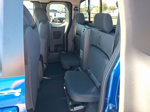Certified 2024 Nissan Frontier SV w/ SV Convenience Package image 15