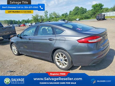 Used 2019 Ford Fusion SE FWD image 3