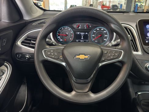 Used 2024 Chevrolet Malibu LT FWD image 19