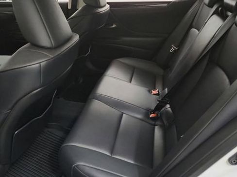 Used 2019 Lexus ES 350 w/ Premium Package image 24