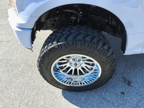 Used 2018 Ford F150 XLT image 11