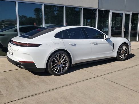Certified 2025 Porsche Panamera image 9