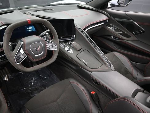 Used 2023 Chevrolet Corvette Stingray Premium Conv w/ Z51 Performance Package image 25