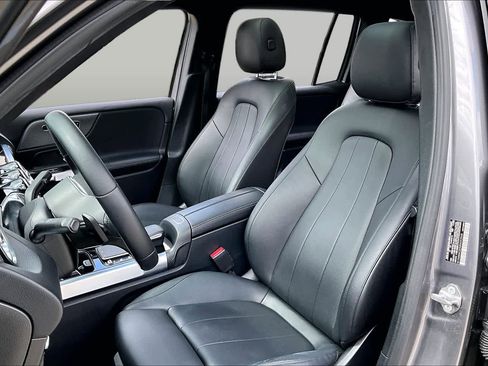 Used 2021 Mercedes-Benz GLB 250 image 7