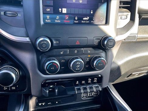 Used 2019 RAM 1500 Big Horn image 32