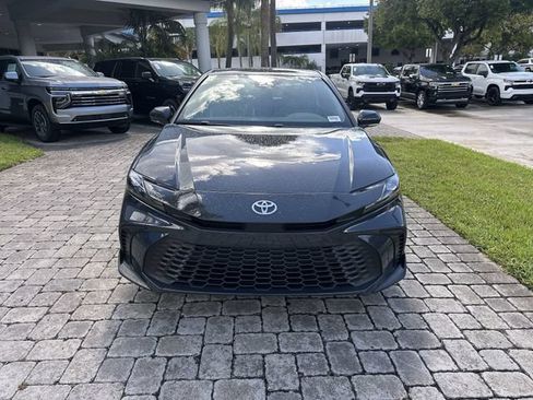 Used 2025 Toyota Camry LE FWD image 18